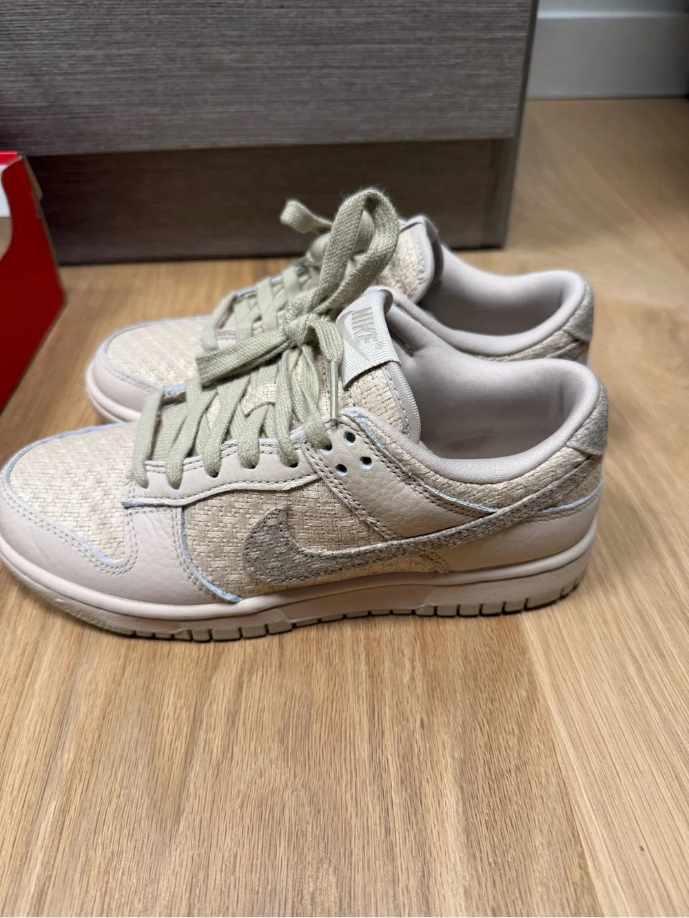 Nike dunk low sz 7 sand drift